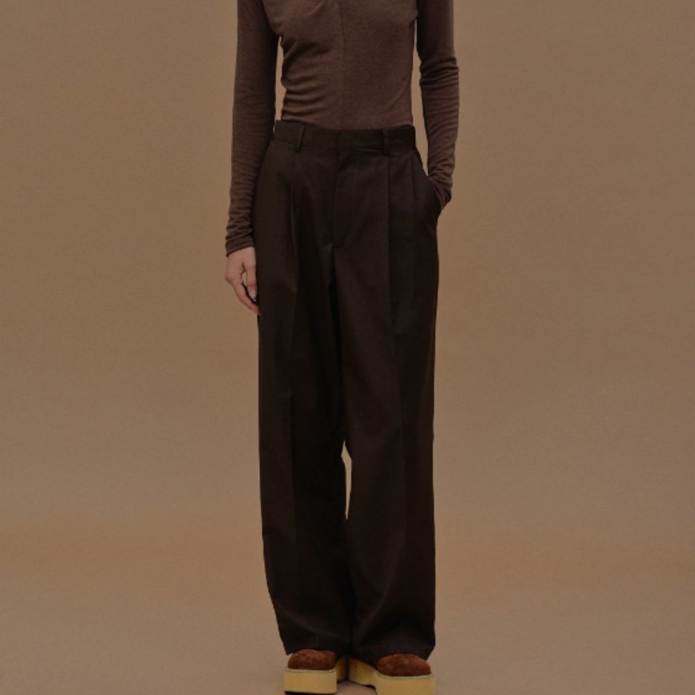 NWOT Source Unknown Triangle Pocket Relaxed Trousers, Fondant S